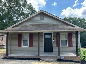 107 McGinnis St in Kings Mountain, NC - Building Photo