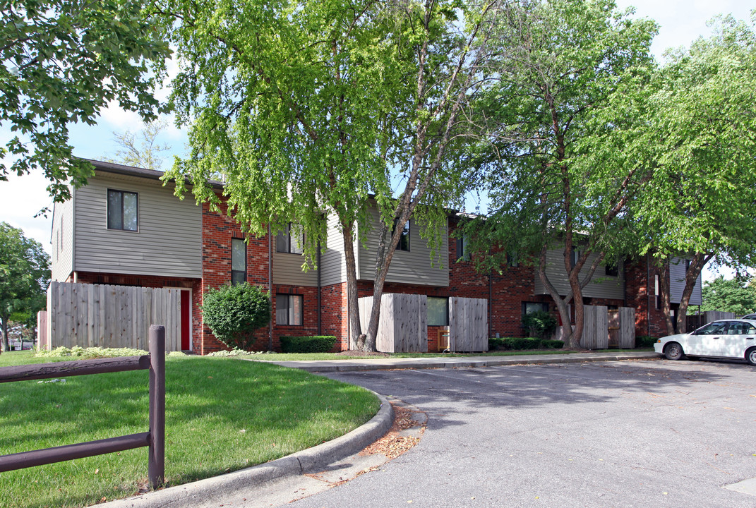 Lincoln Green Apartments in Columbus, OH - Building Photo