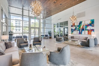 Allure by Windsor in Boca Raton, FL - Foto de edificio - Building Photo