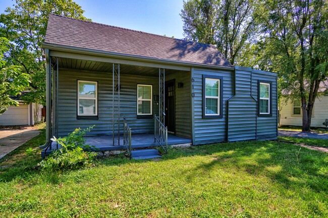 610 Iowa St in Norman, OK - Foto de edificio - Building Photo