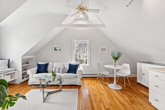 3 Circle St in Marblehead, MA - Building Photo - Building Photo
