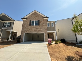 3300 Westgate Park Dr in Loganville, GA - Building Photo