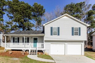 385 River Trace Dr in Villa Rica, GA - Building Photo