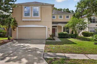 11115 Avery Oaks Dr in Tampa, FL - Building Photo