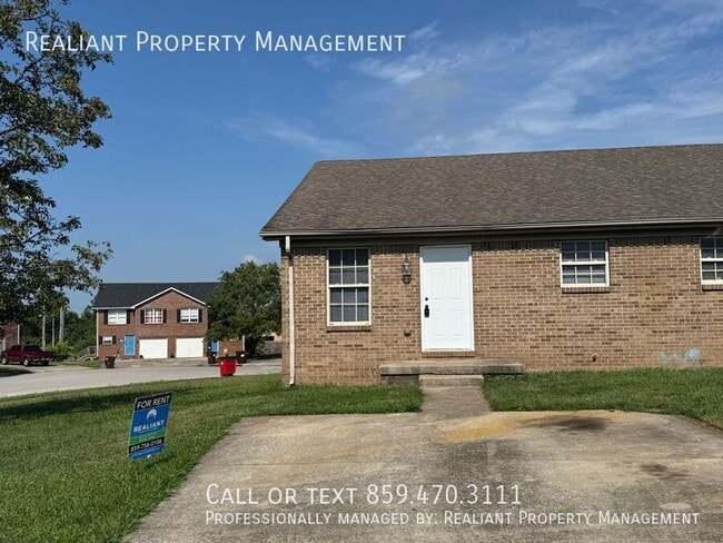 303 Parker Pl in Nicholasville, KY - Building Photo - Building Photo