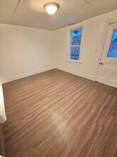 700 W Dominick St, Unit Apt 2 in Rome, NY - Foto de edificio - Building Photo