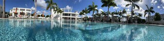 6453 NW 102nd Path in Doral, FL - Building Photo