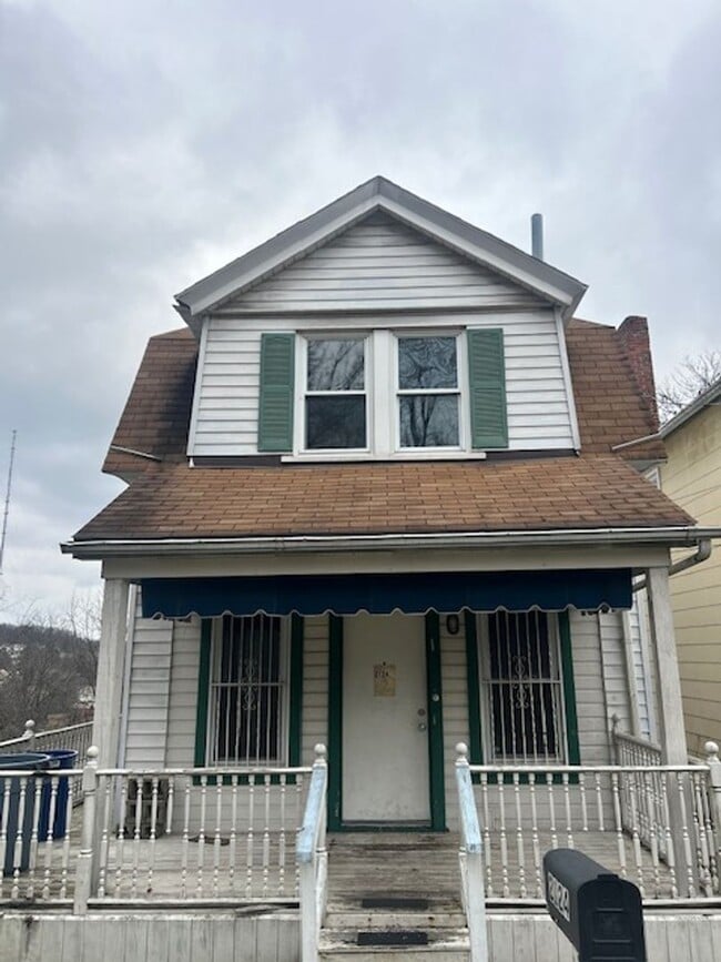 property at 2124 Peekskill St