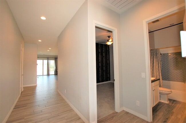 property at 7642 W Glass Ln