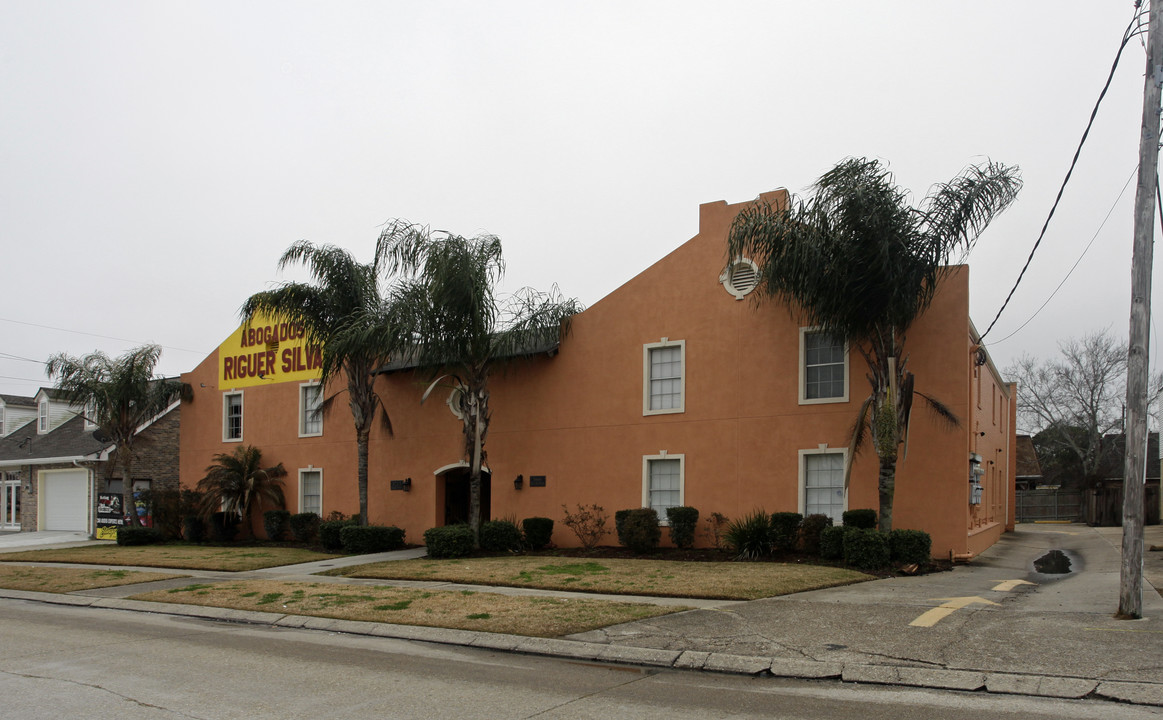 3213 Florida Ave in Kenner, LA - Foto de edificio