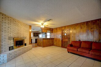 109 Arizona Ash Dr in Kerrville, TX - Building Photo - Building Photo