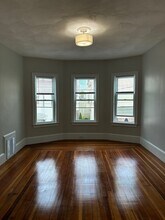 8 Agassiz Ave in Belmont, MA - Building Photo - Building Photo
