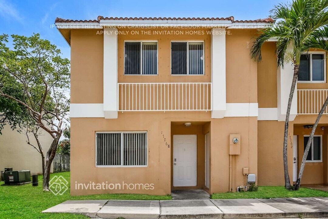 17768 SW 139th Ct in Miami, FL - Building Photo