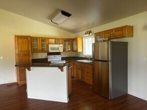 15-1300-1300 Railroad Ave in Keaau, HI - Building Photo - Building Photo