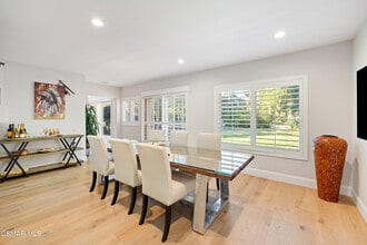 885 Rim Crest Dr in Westlake Village, CA - Building Photo - Building Photo