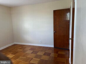 827 E Upsal St in Philadelphia, PA - Building Photo - Building Photo