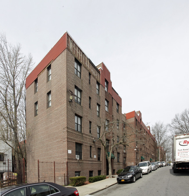 Eastchester Heights in Bronx, NY - Building Photo - Building Photo