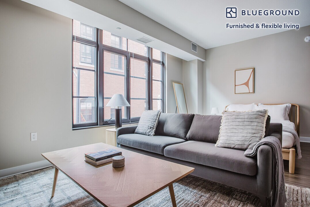 465 New York Ave NW in Washington, DC - Building Photo