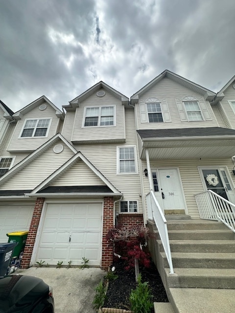 property at 306 Macleren Dr