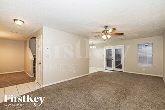 3827 Monarch Ct in Ellenwood, GA - Building Photo - Building Photo