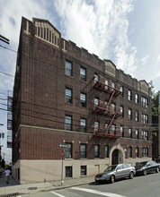 160 Bergen Ave in Jersey City, NJ - Building Photo - Building Photo