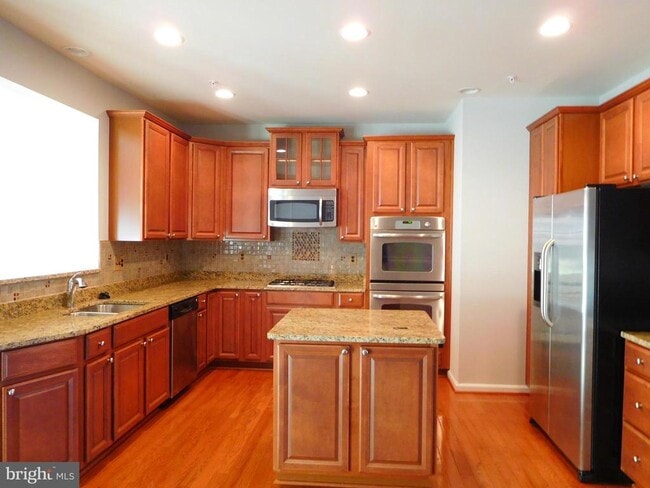 property at 2112 Congresbury Pl