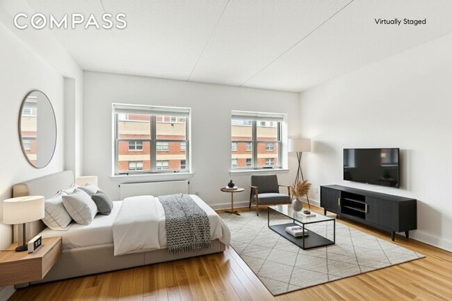 property at 516 W 47th St