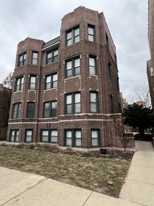 3841 N Greenview Ave in Chicago, IL - Building Photo