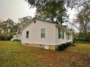 99 E Wright St in Winder, GA - Building Photo - Building Photo