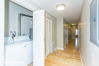 7242 S Wentworth Ave in Chicago, IL - Building Photo - Interior Photo