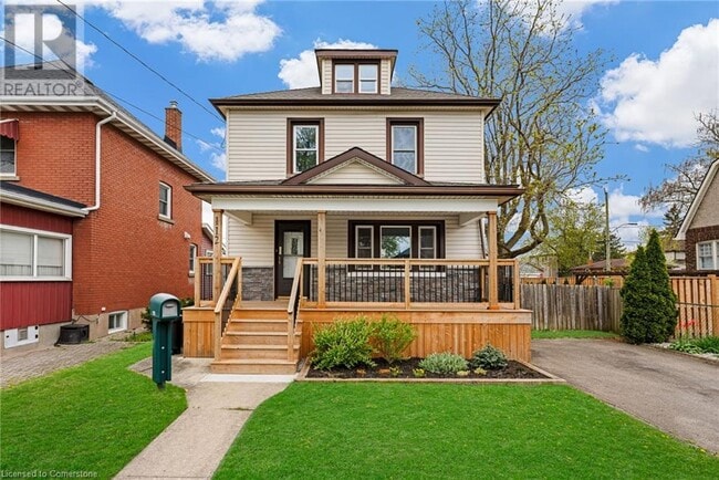 112 Oakland Ave