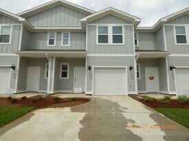 8869 Brigade Trail in Pensacola, FL - Building Photo