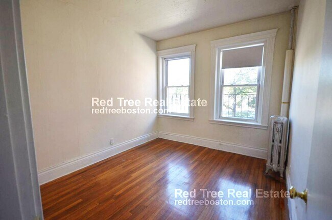 5 Walbridge St, Unit 11 in Boston, MA - Foto de edificio - Building Photo
