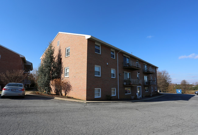 Brightwood Garden Apartments in Hagerstown, MD - Building Photo - Building Photo