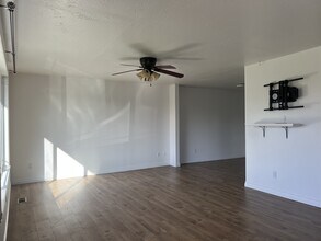 2313 Ermine Ct SE in Albany, OR - Building Photo - Building Photo