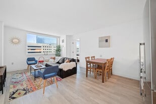 848 Pacific Ave in Atlantic City, NJ - Building Photo