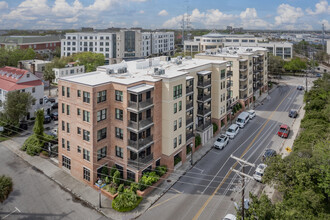 Thirty Three Calhoun in Charleston, SC - Building Photo - Building Photo