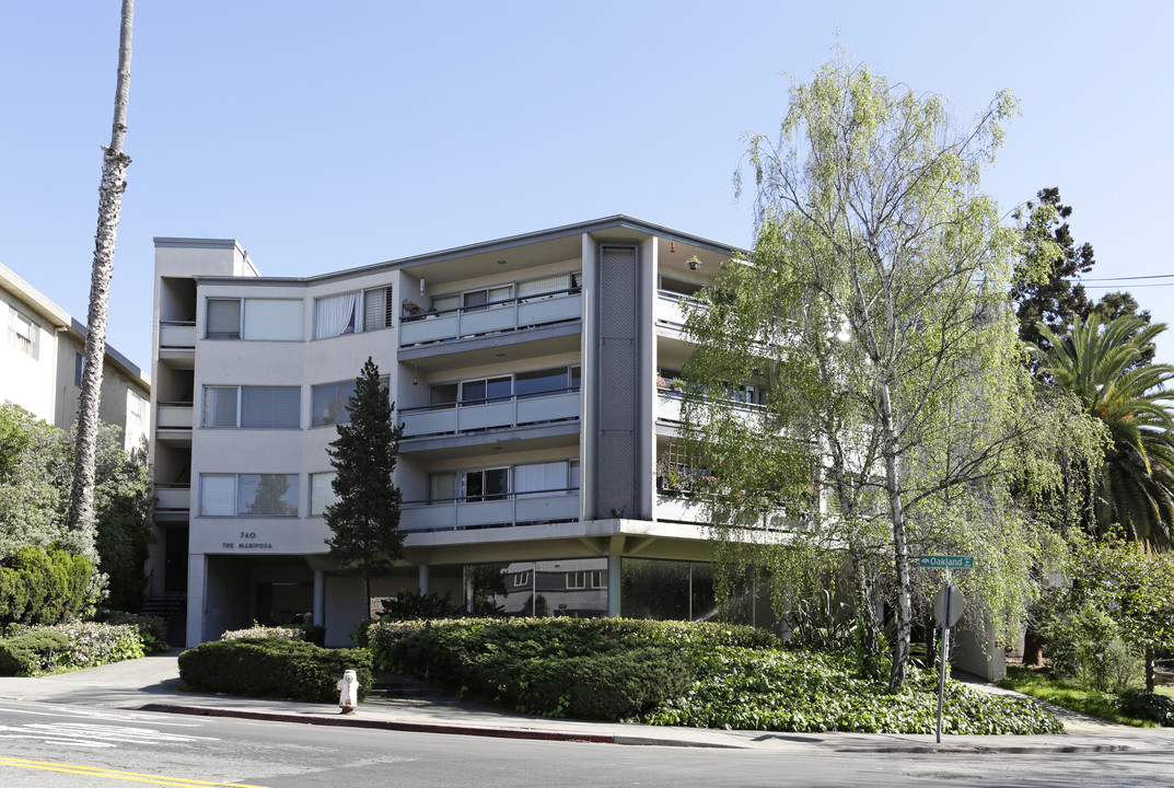 The Mariposa Apartments in Oakland, CA - Building Photo