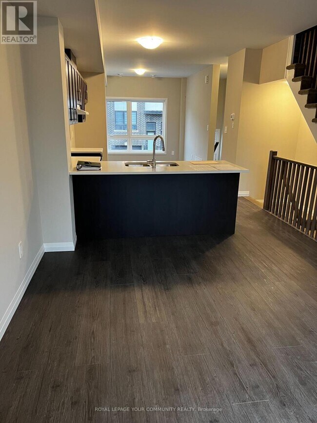 720 Grey St in Brantford, ON - Building Photo - Building Photo