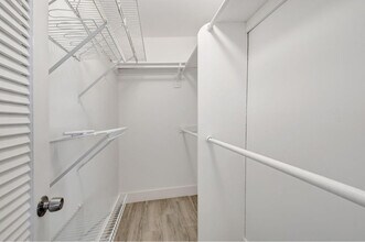 126 Burgundy B in Delray Beach, FL - Building Photo - Building Photo