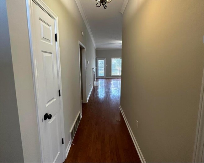 8784 Overcup Oaks Dr in Memphis, TN - Building Photo - Building Photo