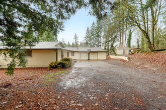 2197 Doaks Ferry Rd NW in Salem, OR - Building Photo - Building Photo