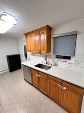 108 Kingston St in North Andover, MA - Building Photo - Building Photo