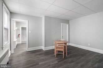 243 Conover St in Burlington, NJ - Building Photo - Building Photo