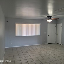 9047 E Crescent Ave in Mesa, AZ - Building Photo - Building Photo