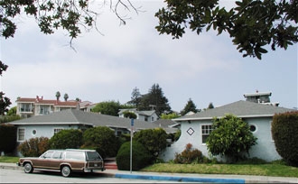 Blue Bell Apartments in Santa Cruz, CA - Building Photo - Building Photo