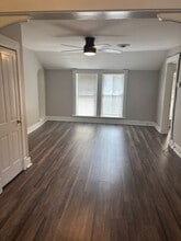 1023 Dean St in St. Charles, IL - Building Photo - Building Photo