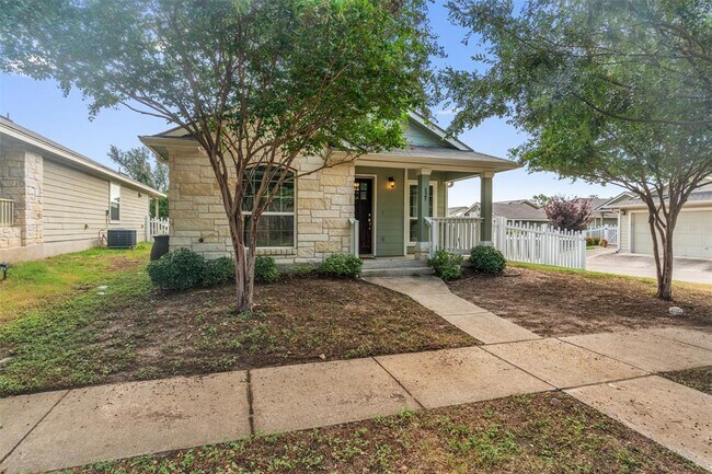 825 Heritage Springs Trail in Round Rock, TX - Building Photo - Building Photo