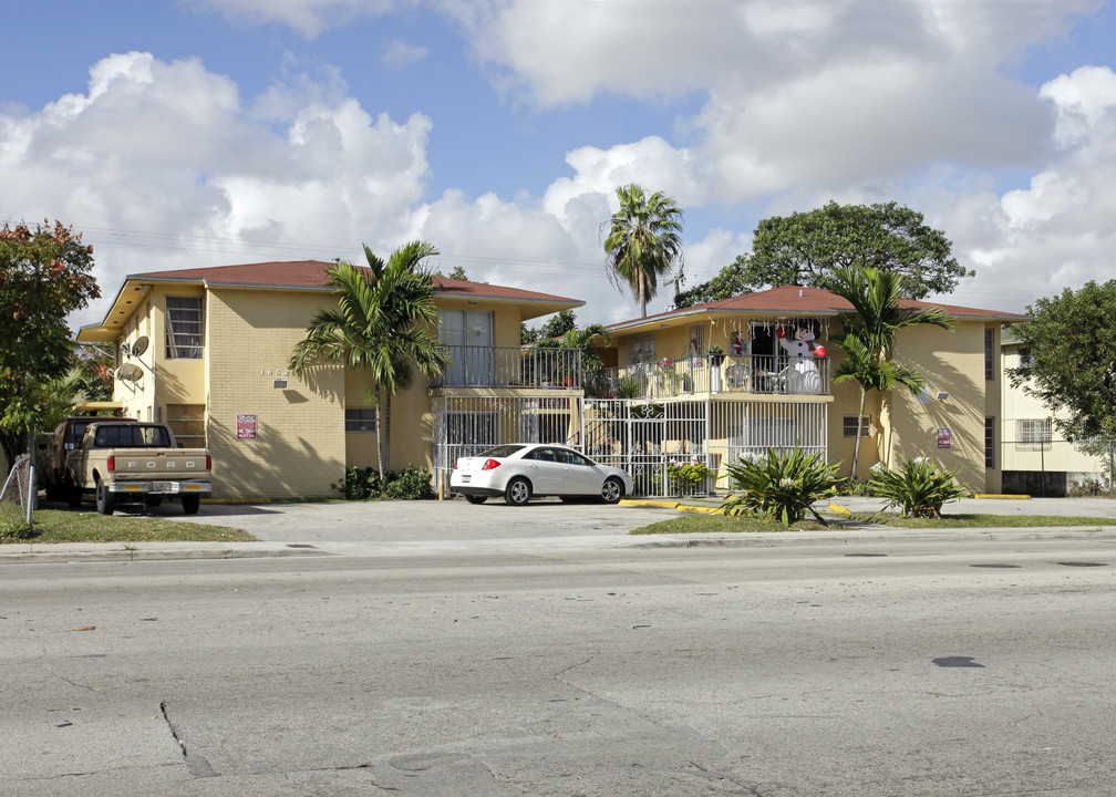 1852-1856 NW 22nd Ave in Miami, FL - Building Photo