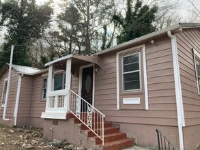 1011 Michael Ln in Anniston, AL - Building Photo - Building Photo